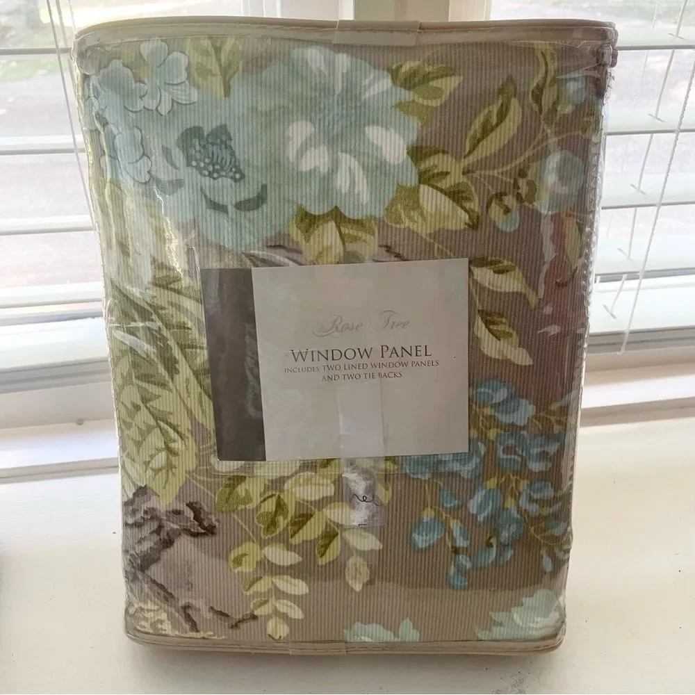 Rose Tree Dorsett Collection Lined Window Valance NWT
